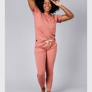 LATES by Kate, women’s Modal fabric joggers set